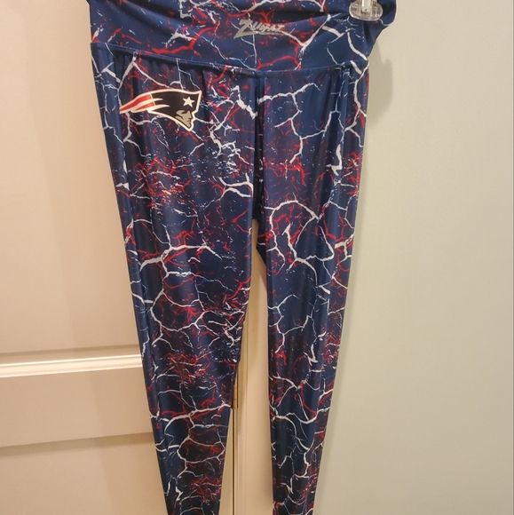 Patriot athletic pants great for game day or any time - Picture 1 of 3
